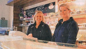 Bettina Tönnies (li.) mit Tochter Jennifer Tönnies-Waldow